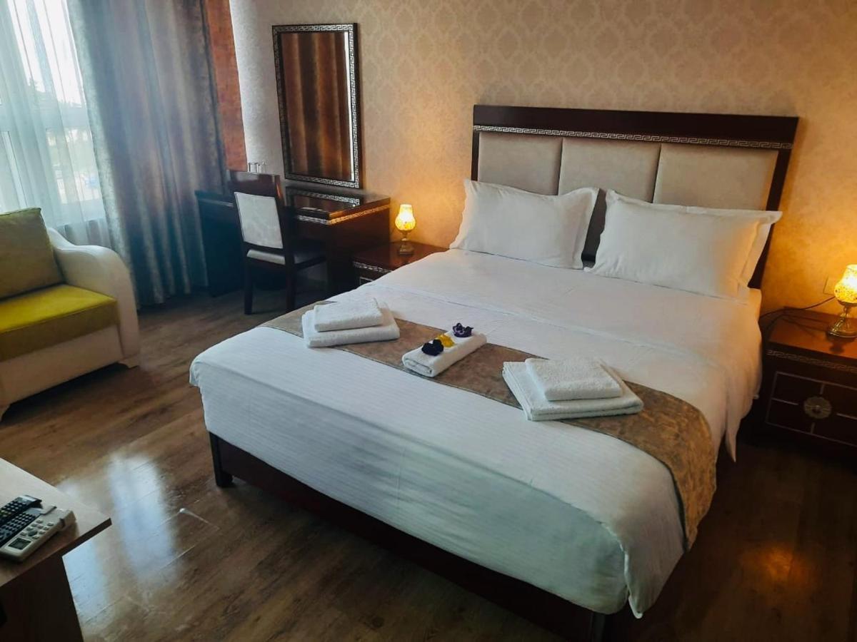 British Hotel Pogradec Exterior photo