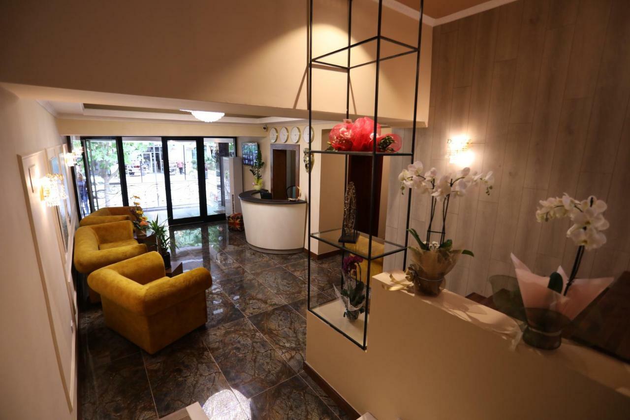 British Hotel Pogradec Exterior photo